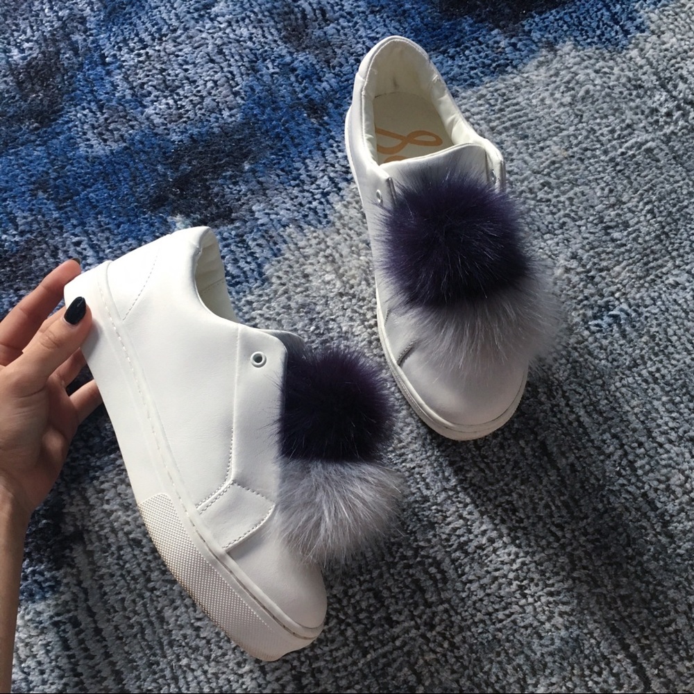 Sam Edelman Leya Fur Pom Pom Sneaker 🖤☁️